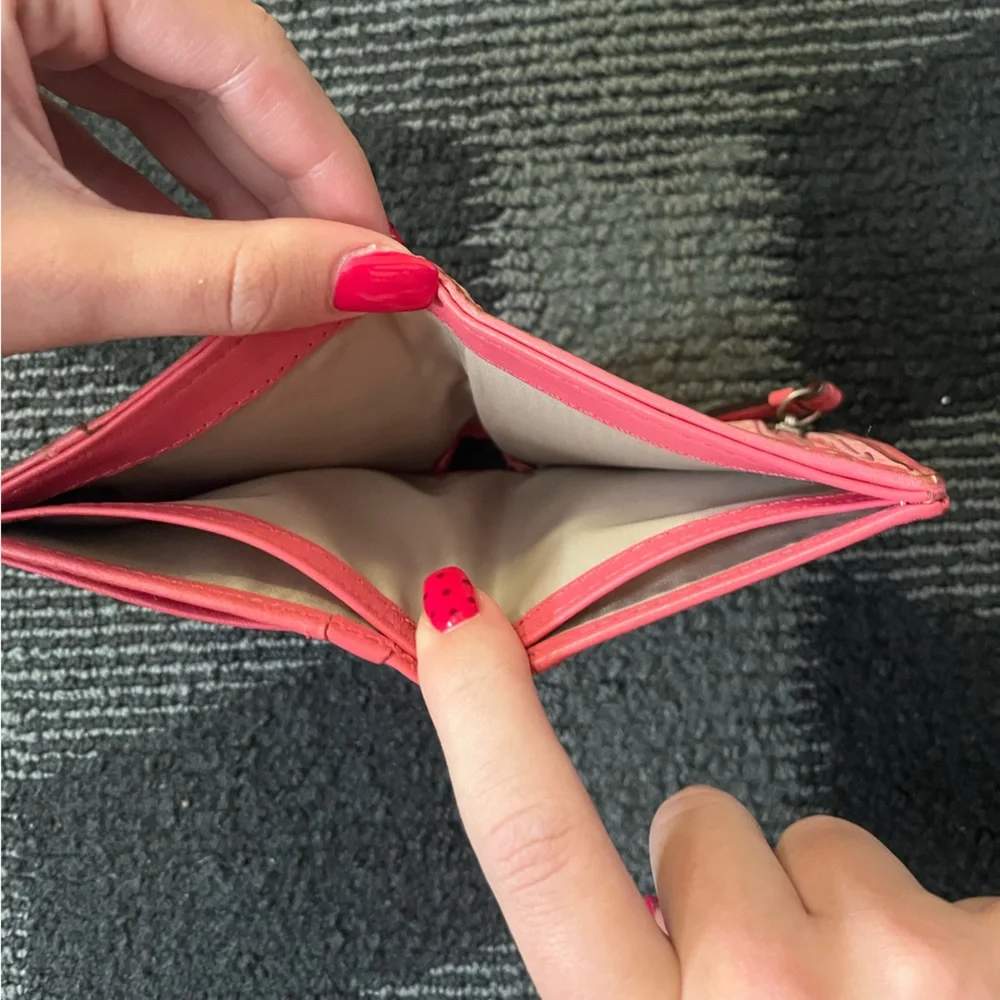 RARE Y2K COACH PINK WALLET